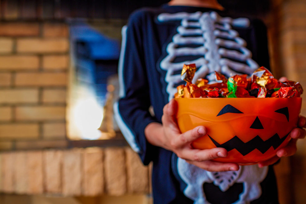 CDC Recommends NO Trick-Or-Treat, Trunk-Or-Treat - The Centers for Disease Control and Prevention (CDC) announced they recommend that there should be no trick-or-treat, trunk-or-treat, parties, etc. #Halloween