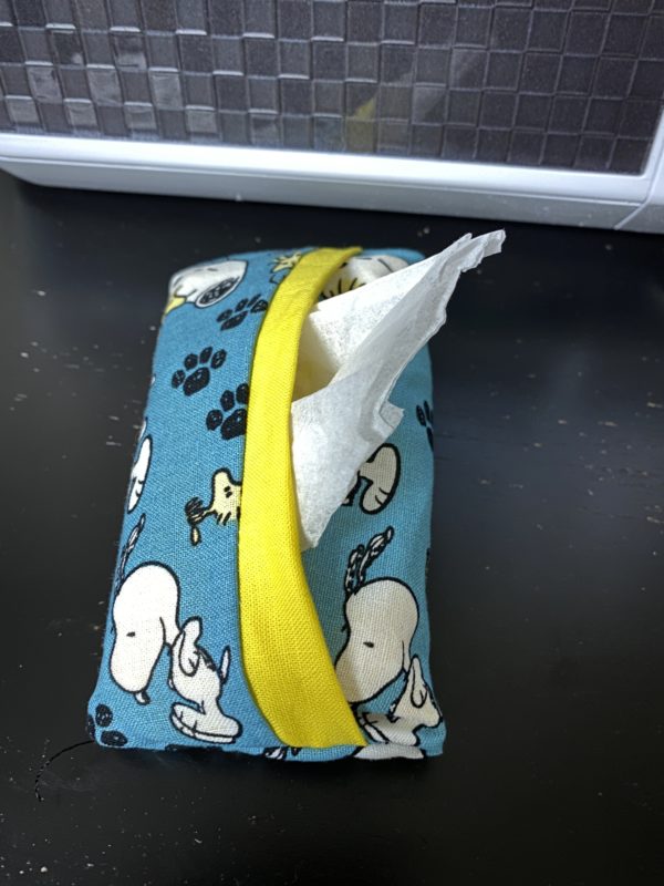 Snoopy & Woodstock Pocket Tissue Holder - A pocket tissue holder with Snoopy and Woodstock on it. #Snoopy #Woodstock #PocketTissueHolder