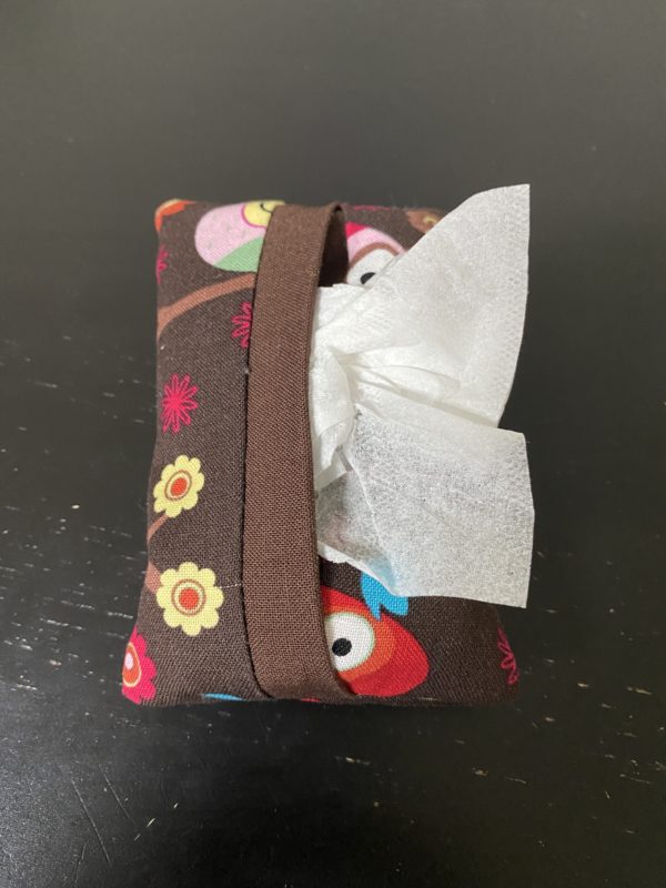 Owl Pocket Tissue Holder - These owls will hold your tissues in this pocket tissue holder. #Owls