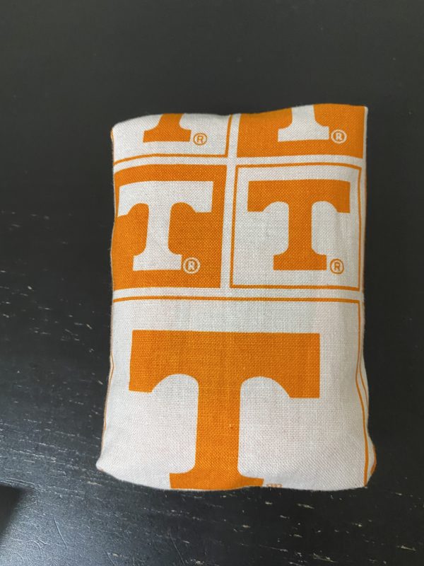 University of Tennessee Pocket Tissue Holder - A Pocket tissue holder for those Tennessee Vol Fans out there! #GoVols #Tennessee #Vols