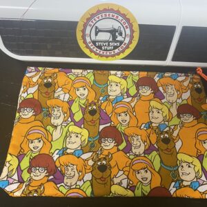 Scooby-Doo & Gang Zipper Pouch - this face mask features the gang from Scooby-Doo on it and it is colorful. #Scooby #ScoobyDoo #ZipperPouch