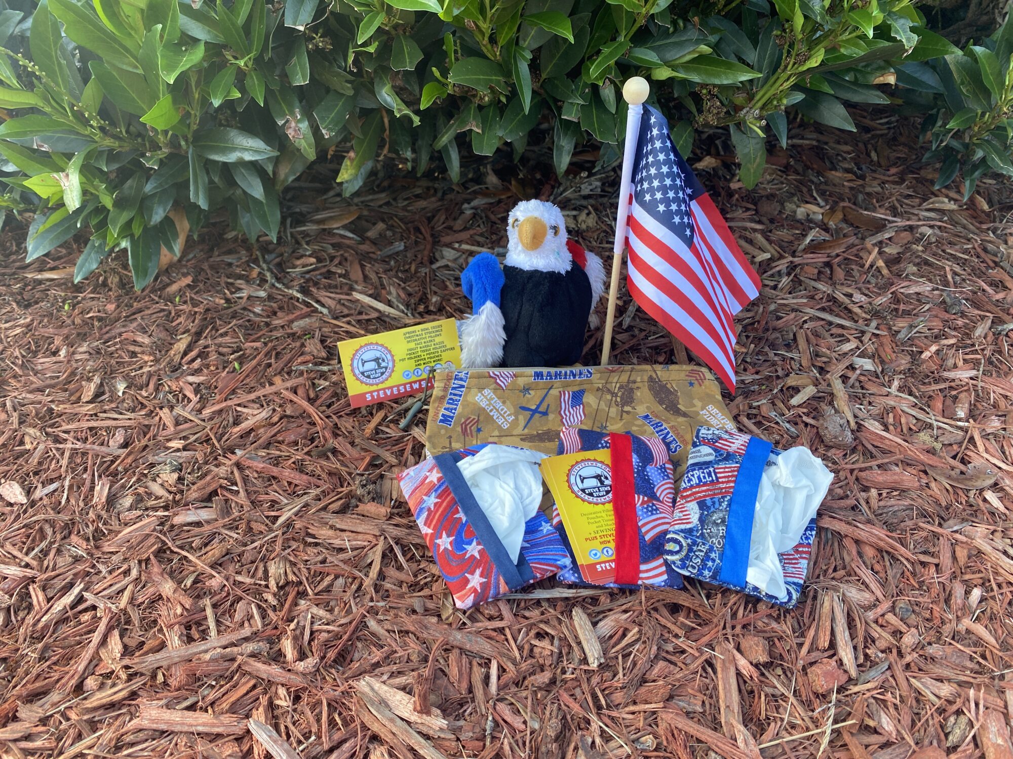 Free the Eagle is a Ty Original Beanie Baby. He is showing off some of the patriotic products available at Steve Sews. 



Read more: https://stevesews.com/memorial-day/#ixzz7UnA9jHkA