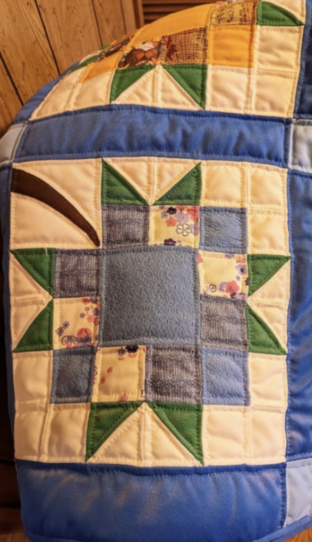 Quilts Sold at an Estate Auction in Greeneville, TN. This was from the Estate of the late Woody family. #quilts