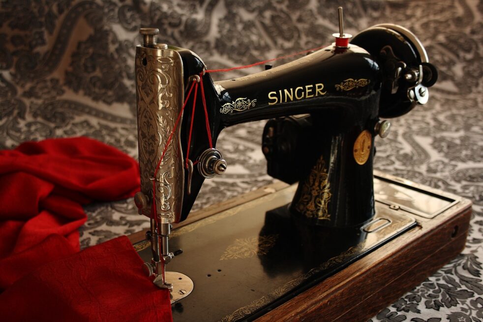 sewing machine, antique, vintage